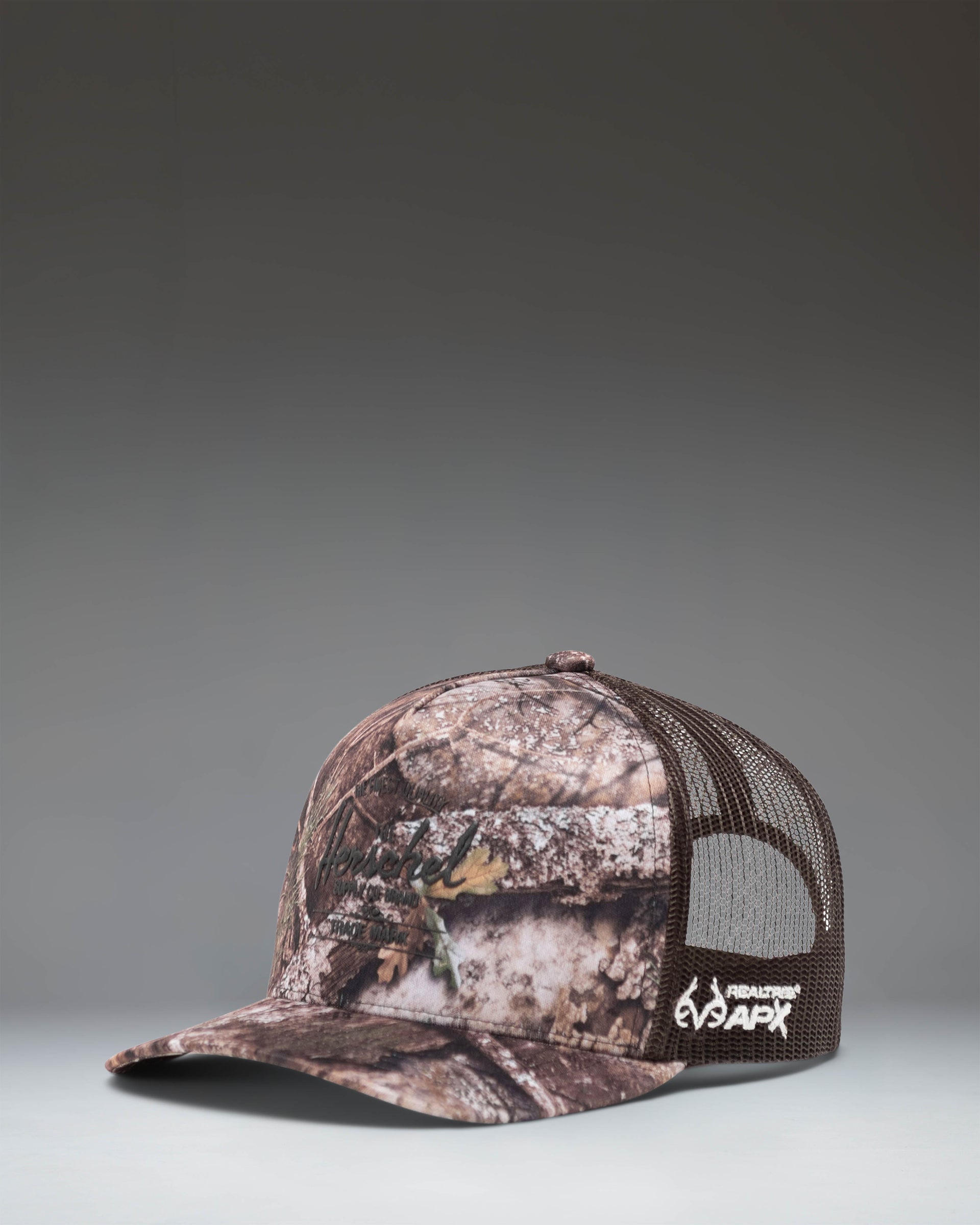 herschel-supply-realtree-whaler-tall-mesh-cappellino-trucker-in-camo-apx-con-ret image 1