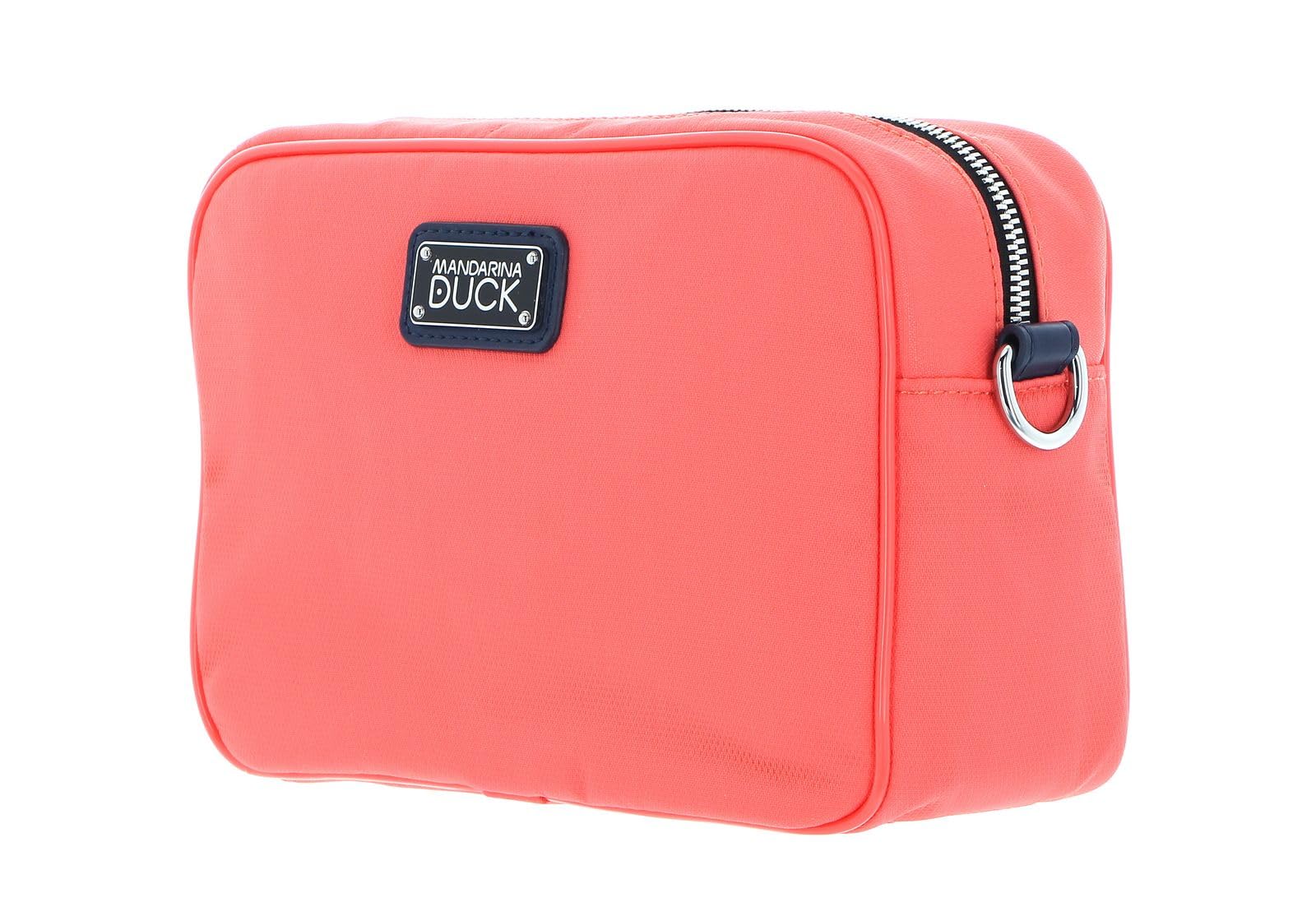 mandarina-duck-mellow-urban-p10mwt04-cartella-donna-sportiva-in-nylon-riciclato- image 3