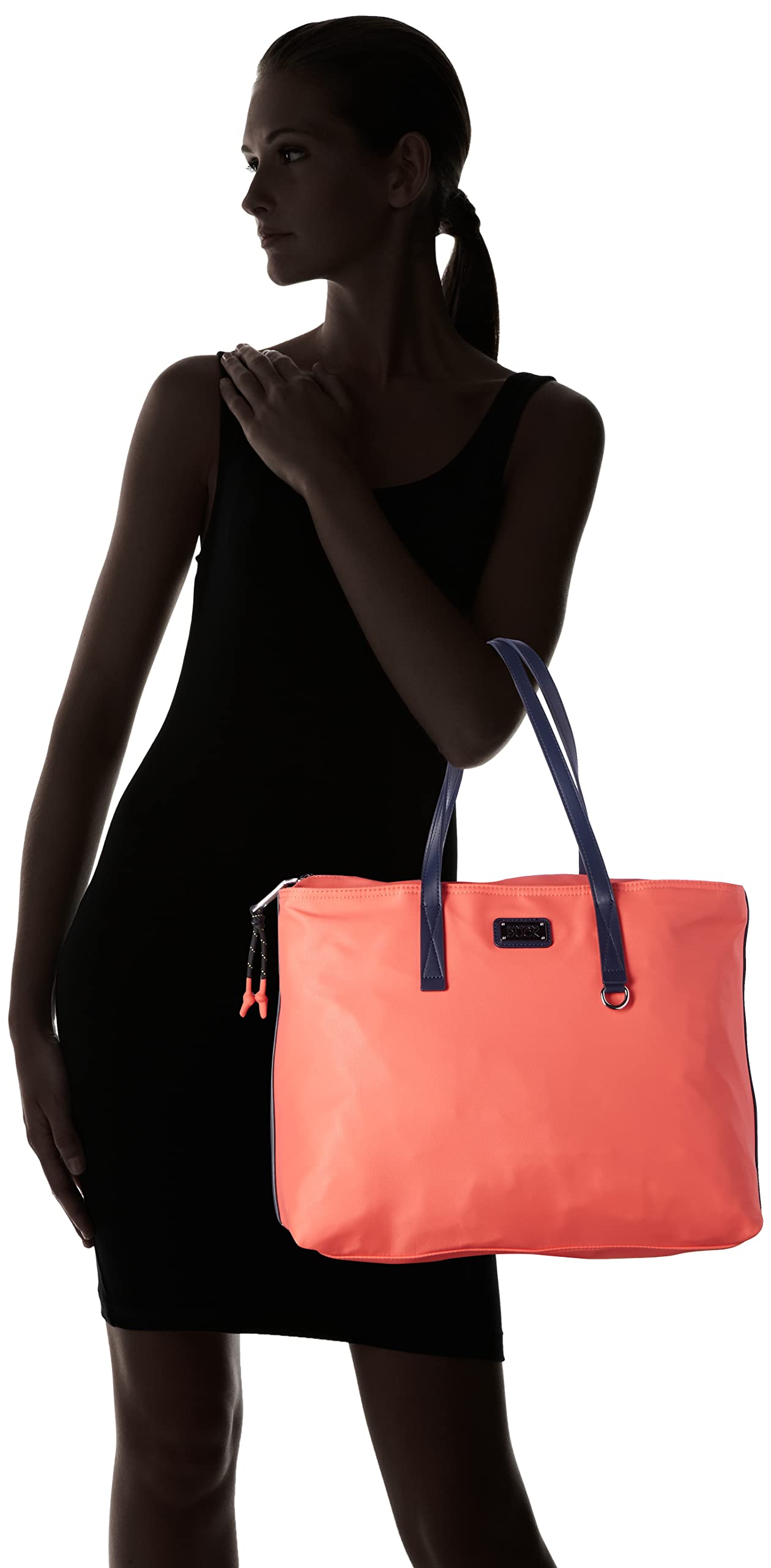 mandarina-duck-style-p10myt04-shopper-donna-in-nylon-riciclato-leggera-e-sporty- image 2