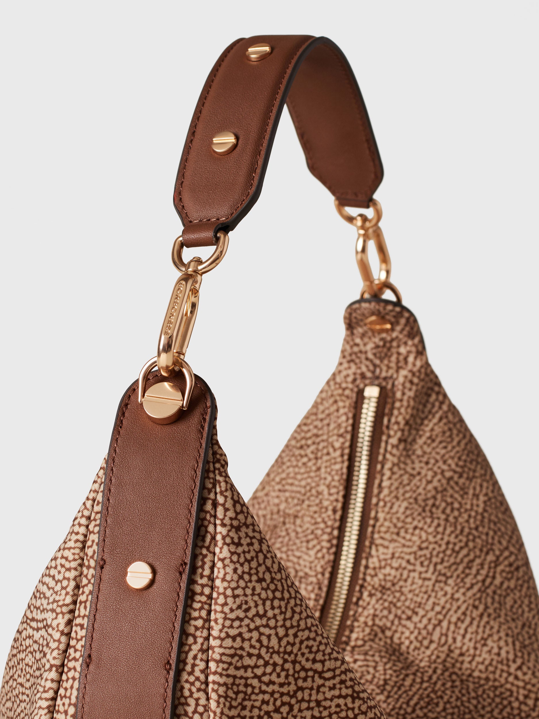borbonese-frame-borsa-hobo-medium-in-tessuto-riciclato-stampa-op-con-manico-in-v image 7