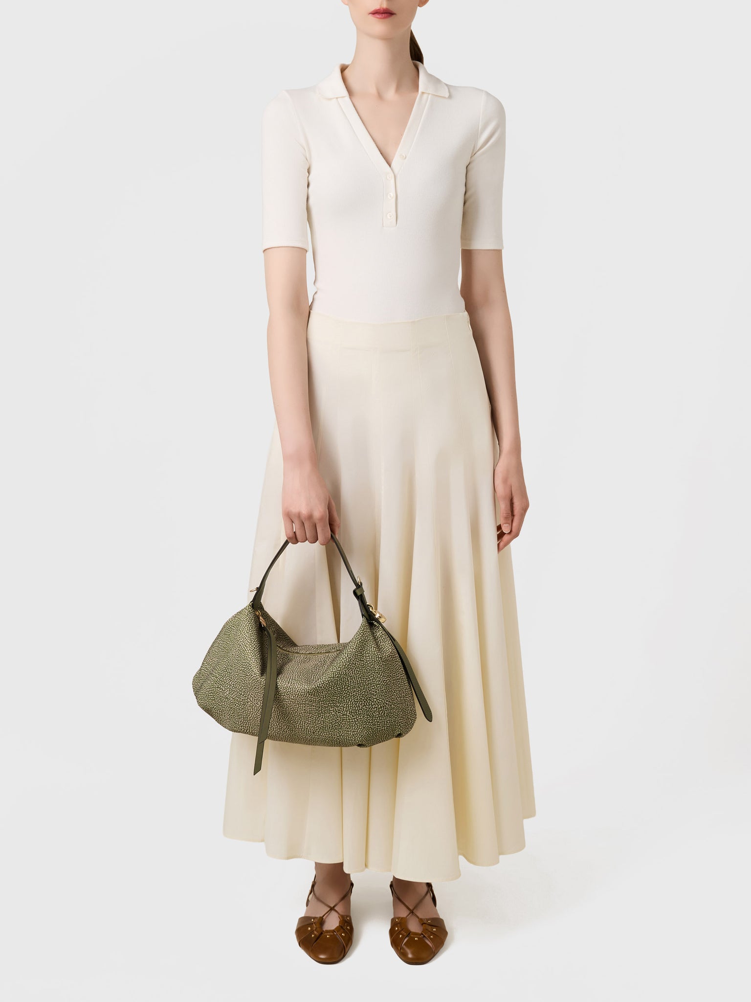 borbonese-prive-borsa-hobo-small-in-tessuto-riciclato-stampa-op-con-dettagli-in- image 3