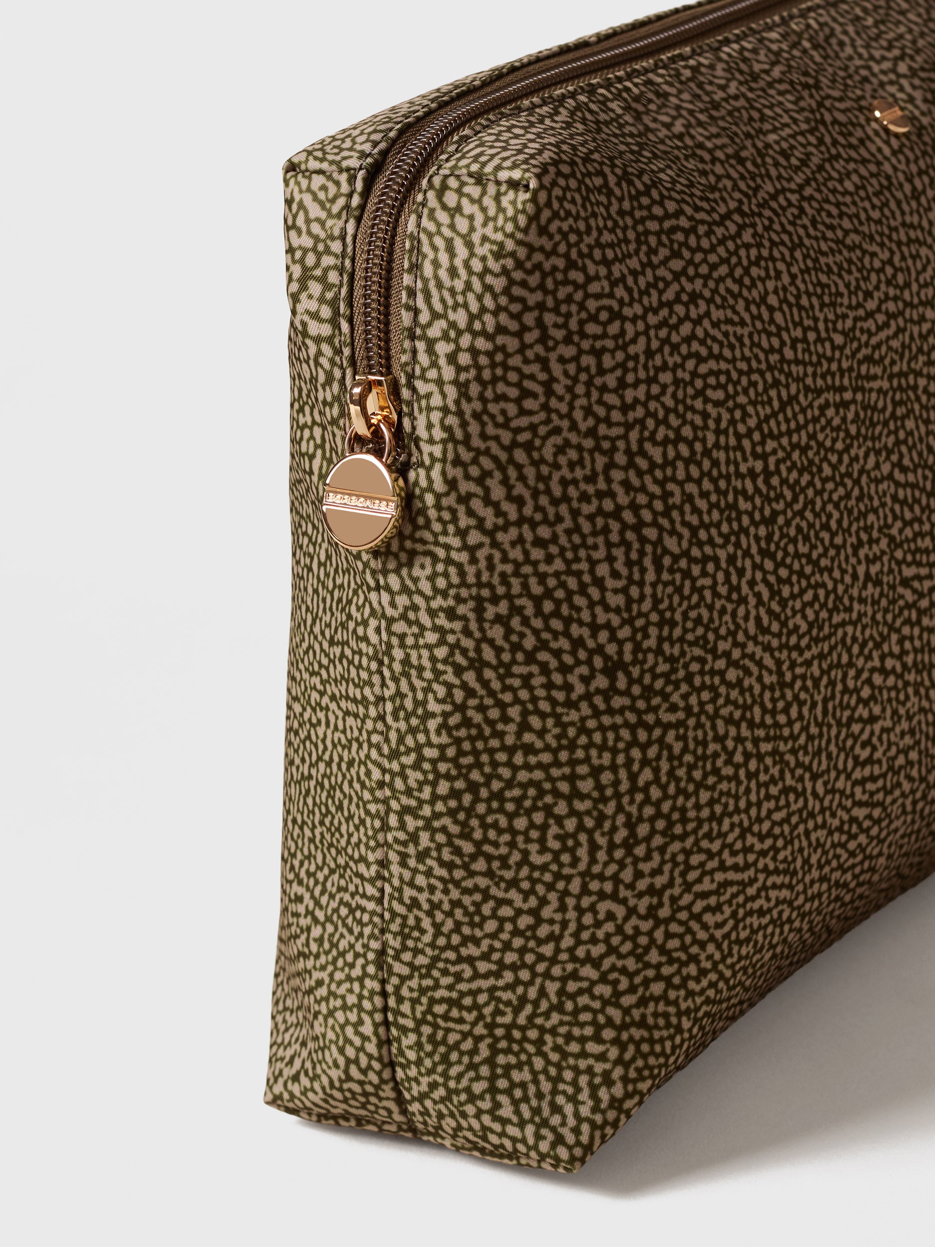 borbonese-beauty-case-medium-in-tessuto-riciclato-stampa-op-con-dettagli-di-pell image 5