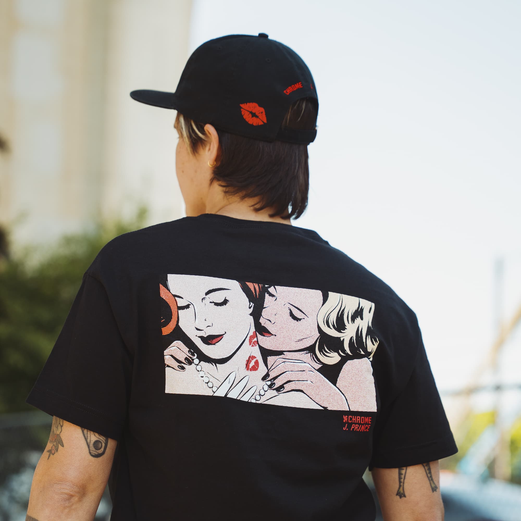 chrome-industries-x-j-prince-pride-tee-t-shirt-limited-edition-pride-da-uomo image 2