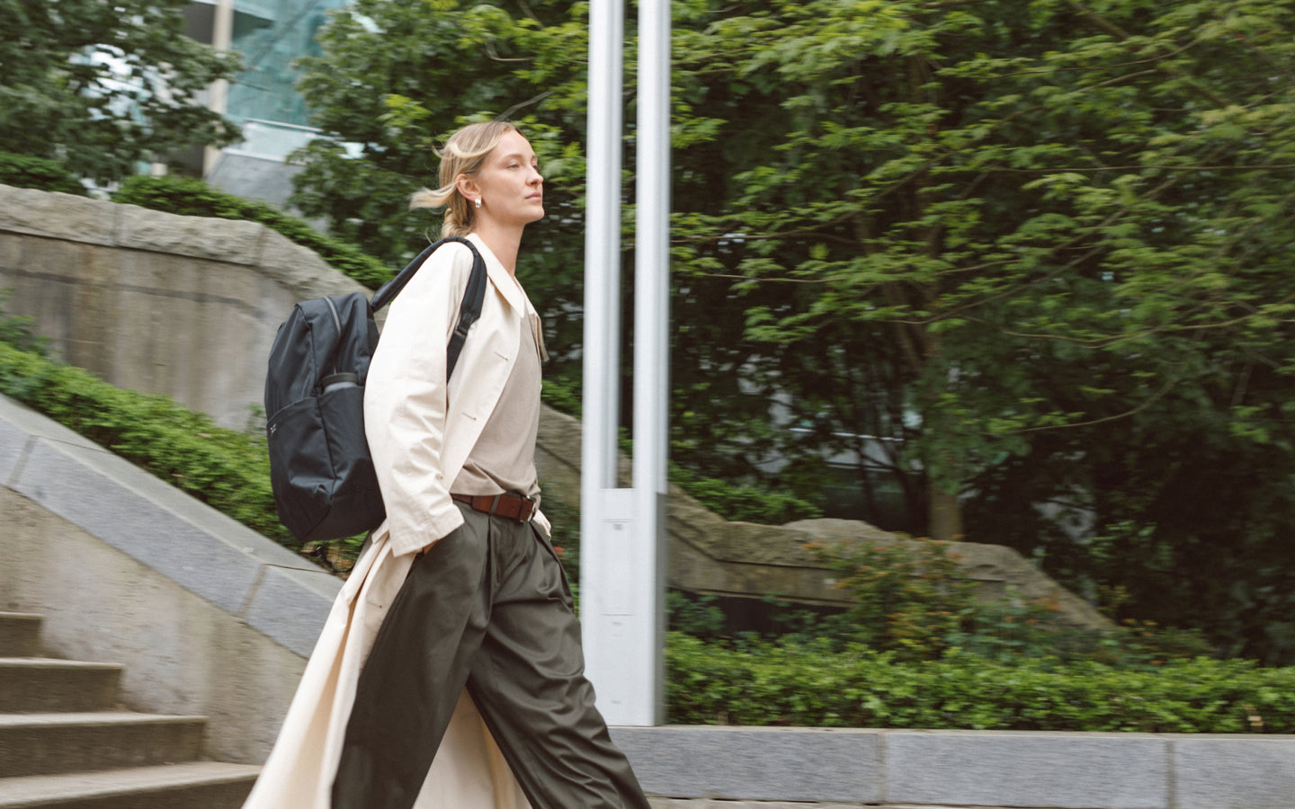 herschel-supply-beatrix-zaino-donna-in-twill-con-fondelli-in-pelle-tasca-laptop- image 2