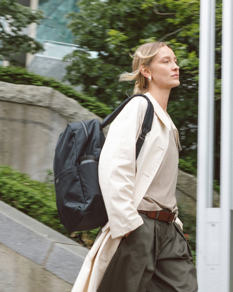 herschel-supply-beatrix-zaino-donna-in-twill-con-fondelli-in-pelle-tasca-laptop- image 3