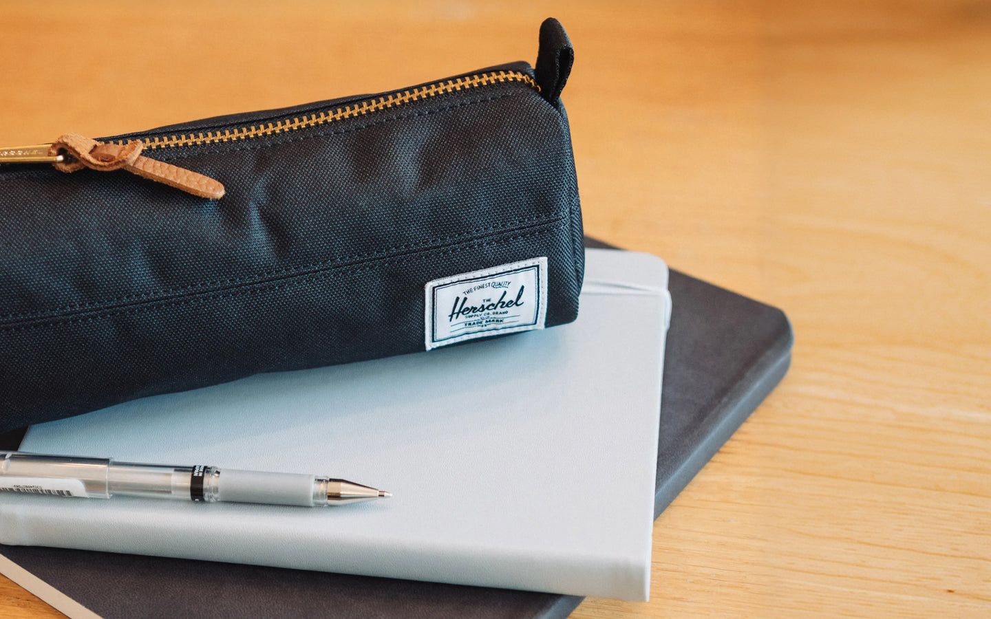 herschel-supply-settlement-astuccio-portapenne-con-manico-organizzatore-compatto image 2
