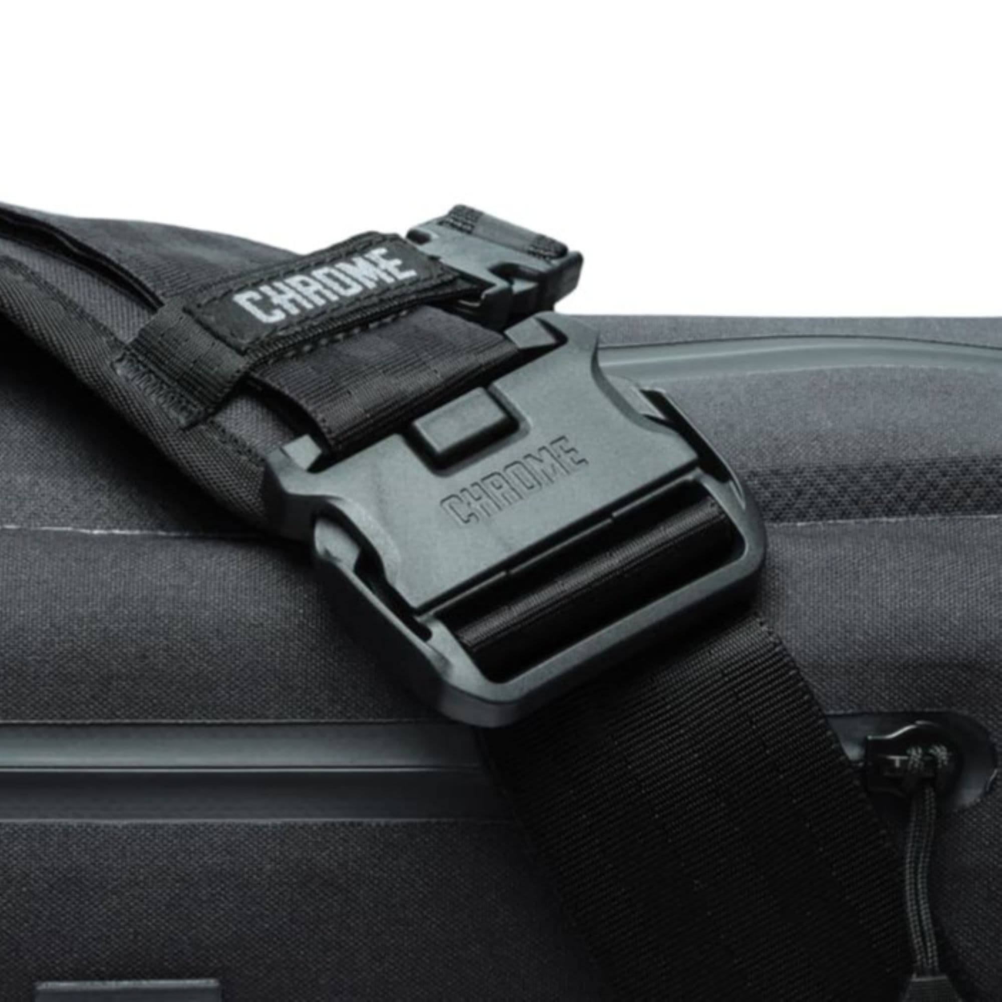 chrome-industries-3-point-buckle-lg-2-fibbia-intercambiabile-a-tre-punti-per-bor image 4